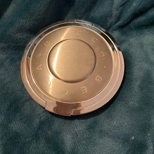 Becca Cosmetics Berlin Girl Glow highlighter